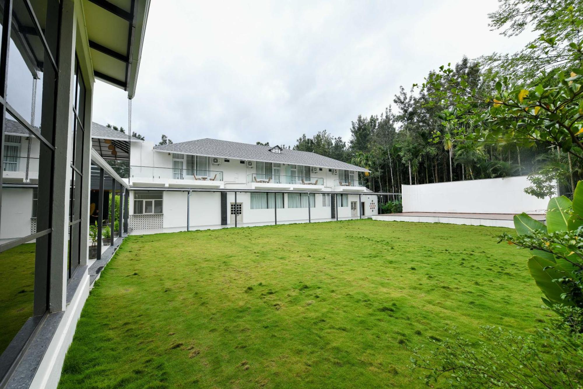 Inventree Aranya Resort & Spa มาดิเครี ภายนอก รูปภาพ