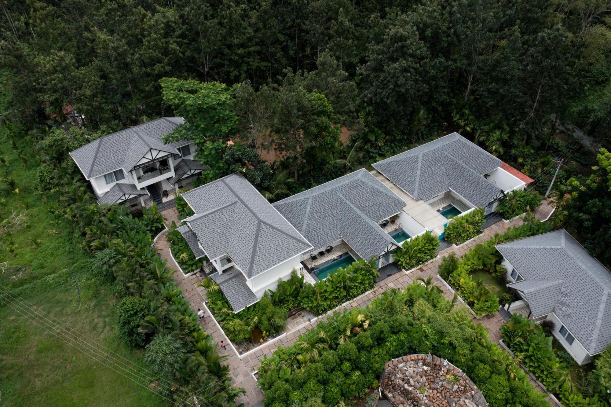 Inventree Aranya Resort & Spa มาดิเครี ภายนอก รูปภาพ