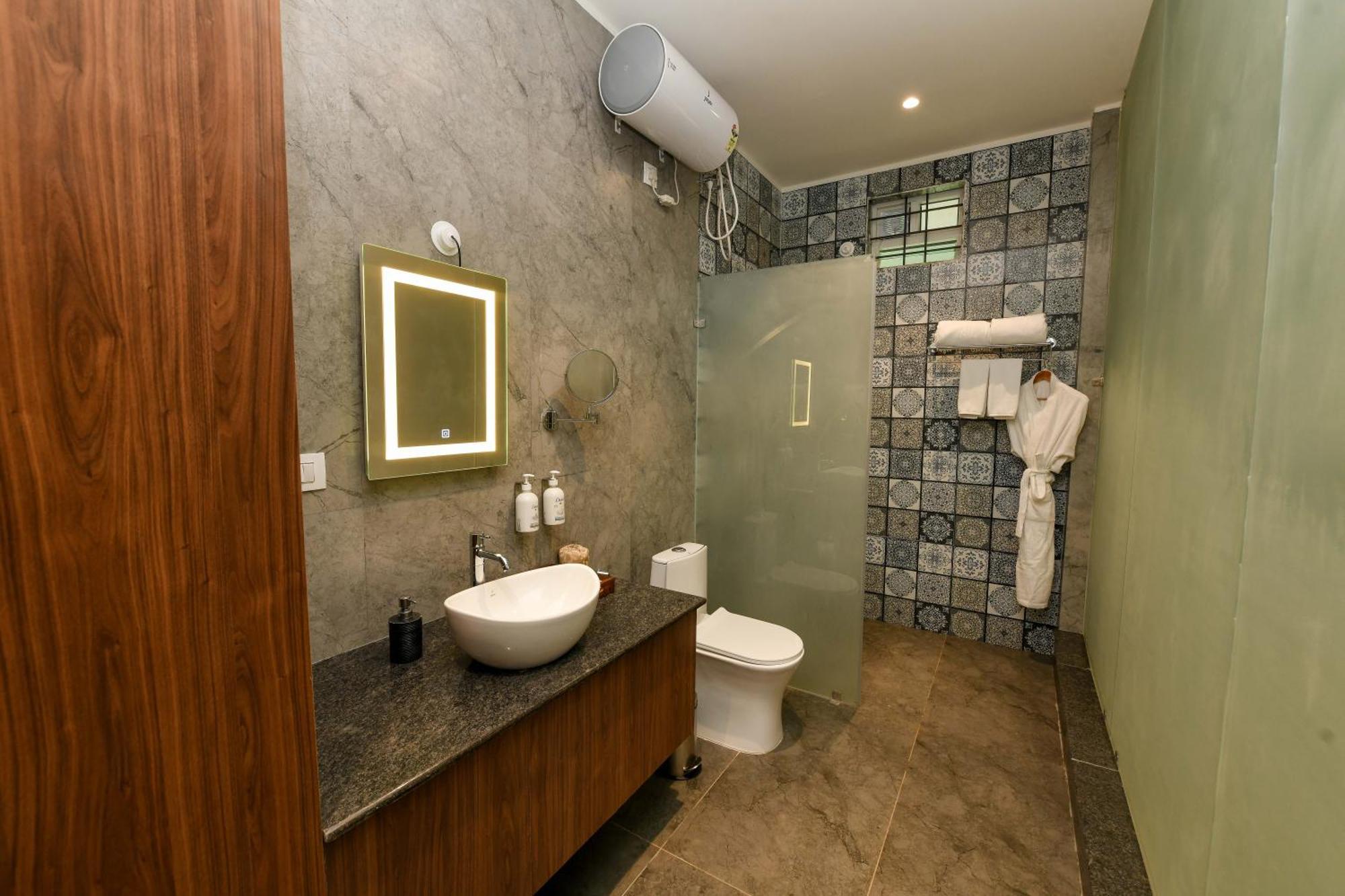 Inventree Aranya Resort & Spa มาดิเครี ภายนอก รูปภาพ
