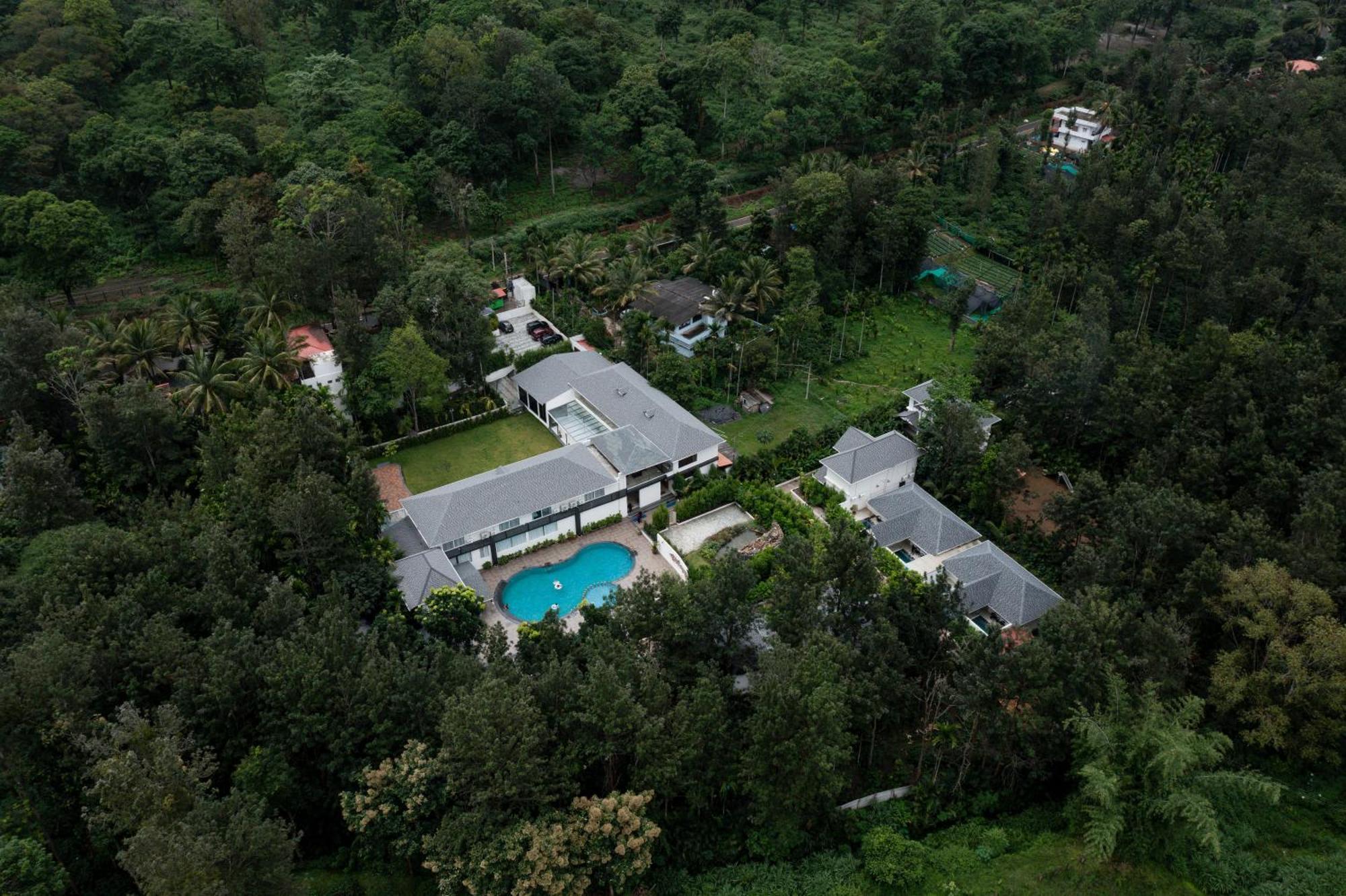 Inventree Aranya Resort & Spa มาดิเครี ภายนอก รูปภาพ